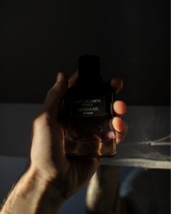 Una imagen del perfume Be Delicious Dorado